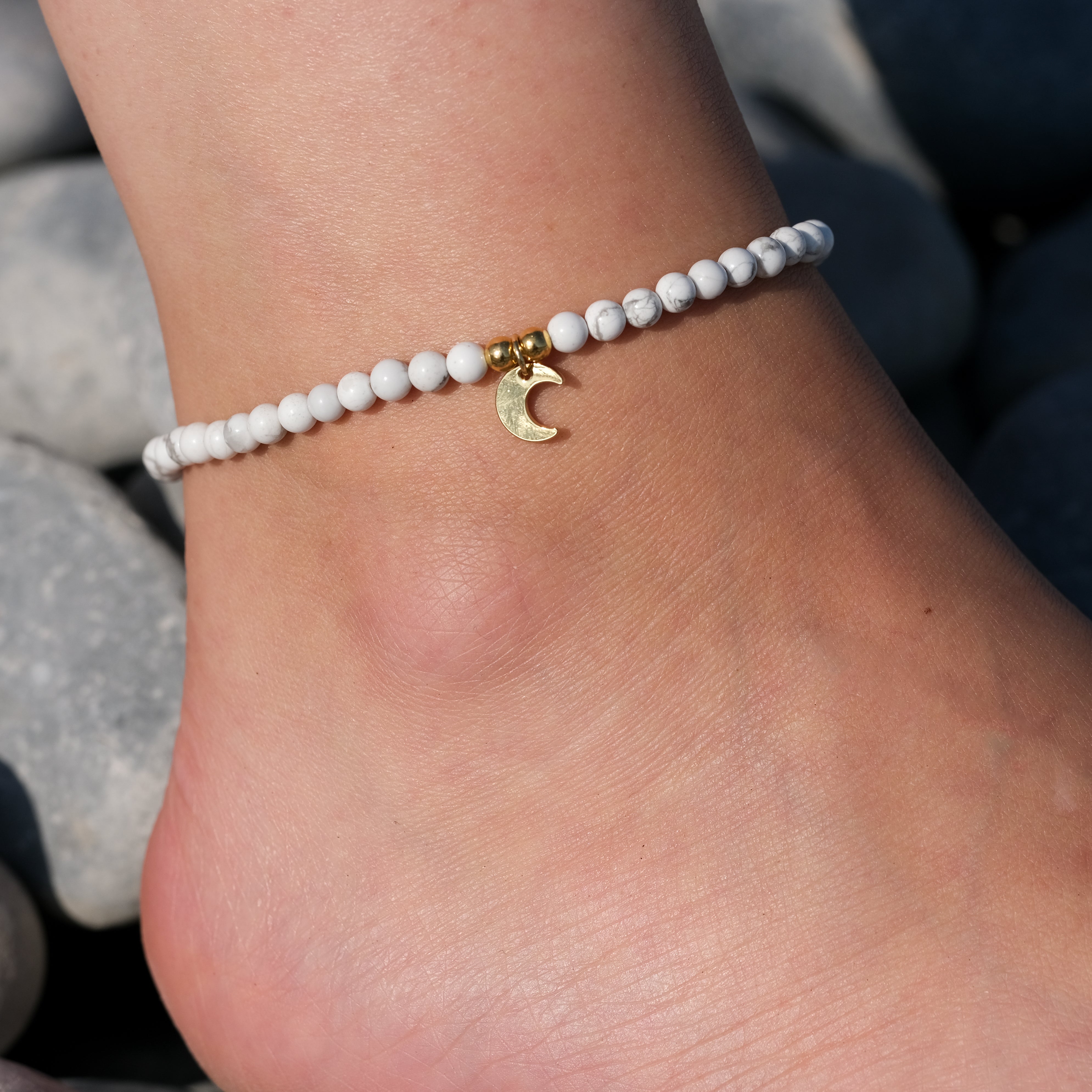 Howlite crystal anklet with 18ct gold plated moon charm