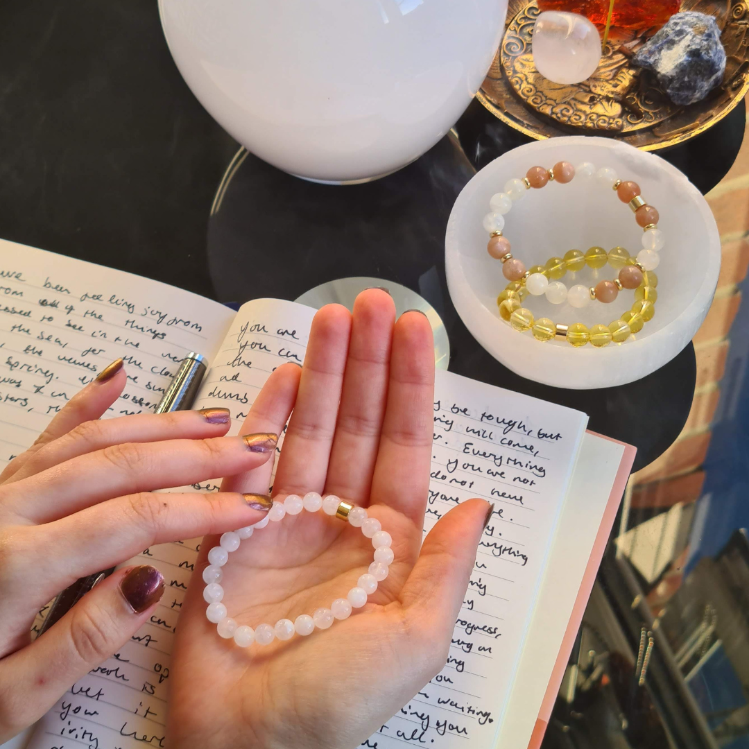 Manifesting with your Samayla Jewellery. Using crystals to manifest.