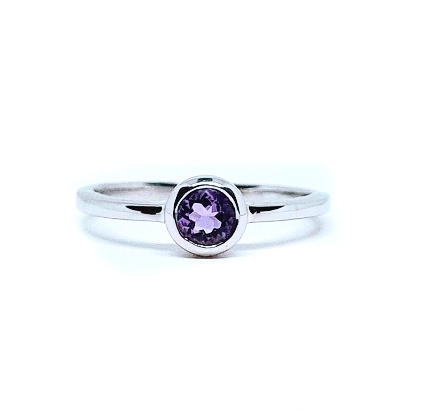 Amethyst minimal circle gemstone ring in silver