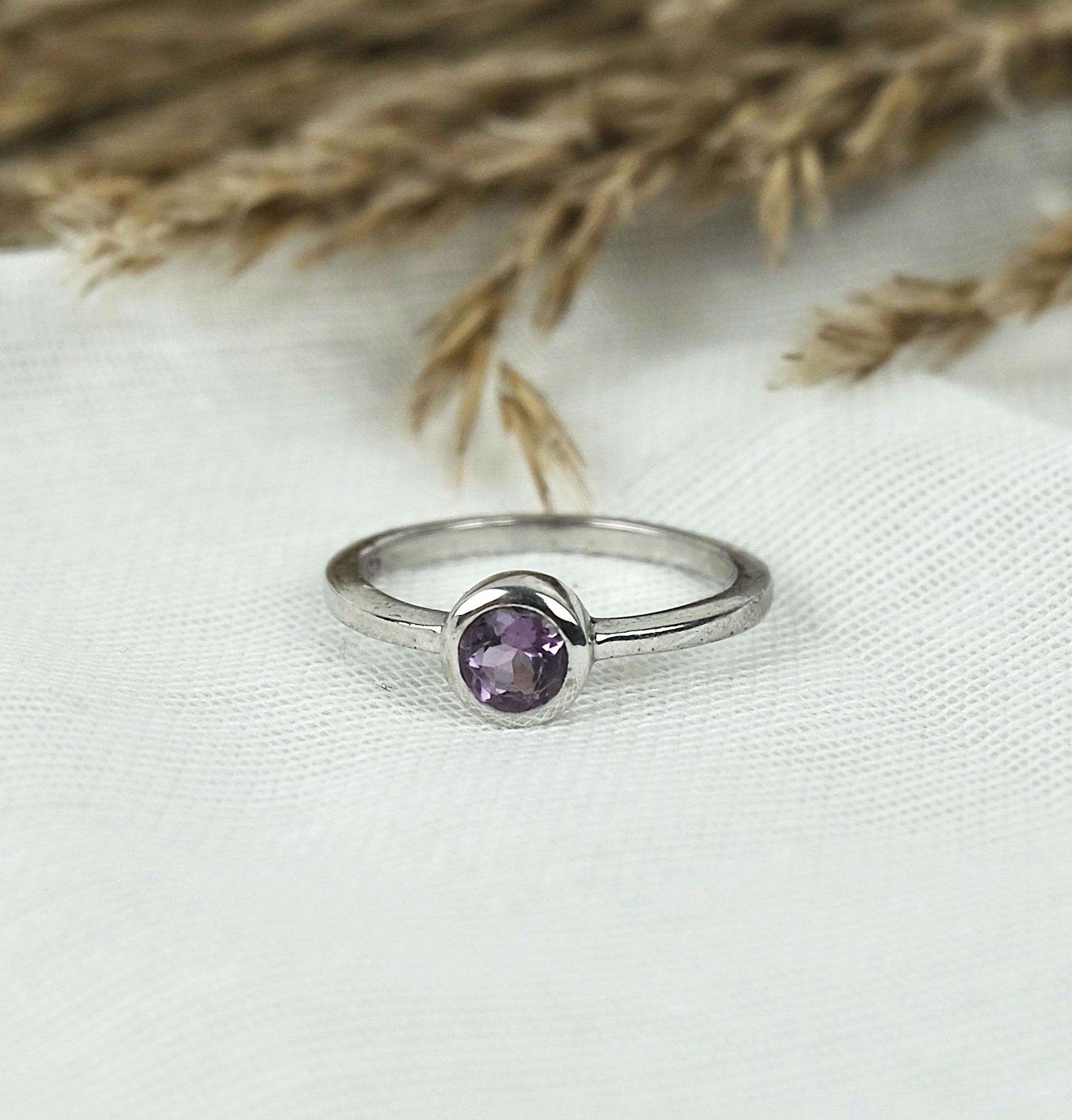 Amethyst minimal circle gemstone ring in silver