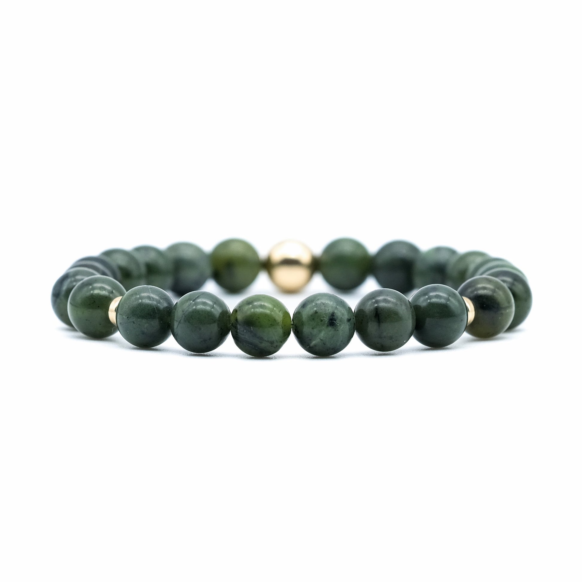 Jade bracelet with gold accessories 