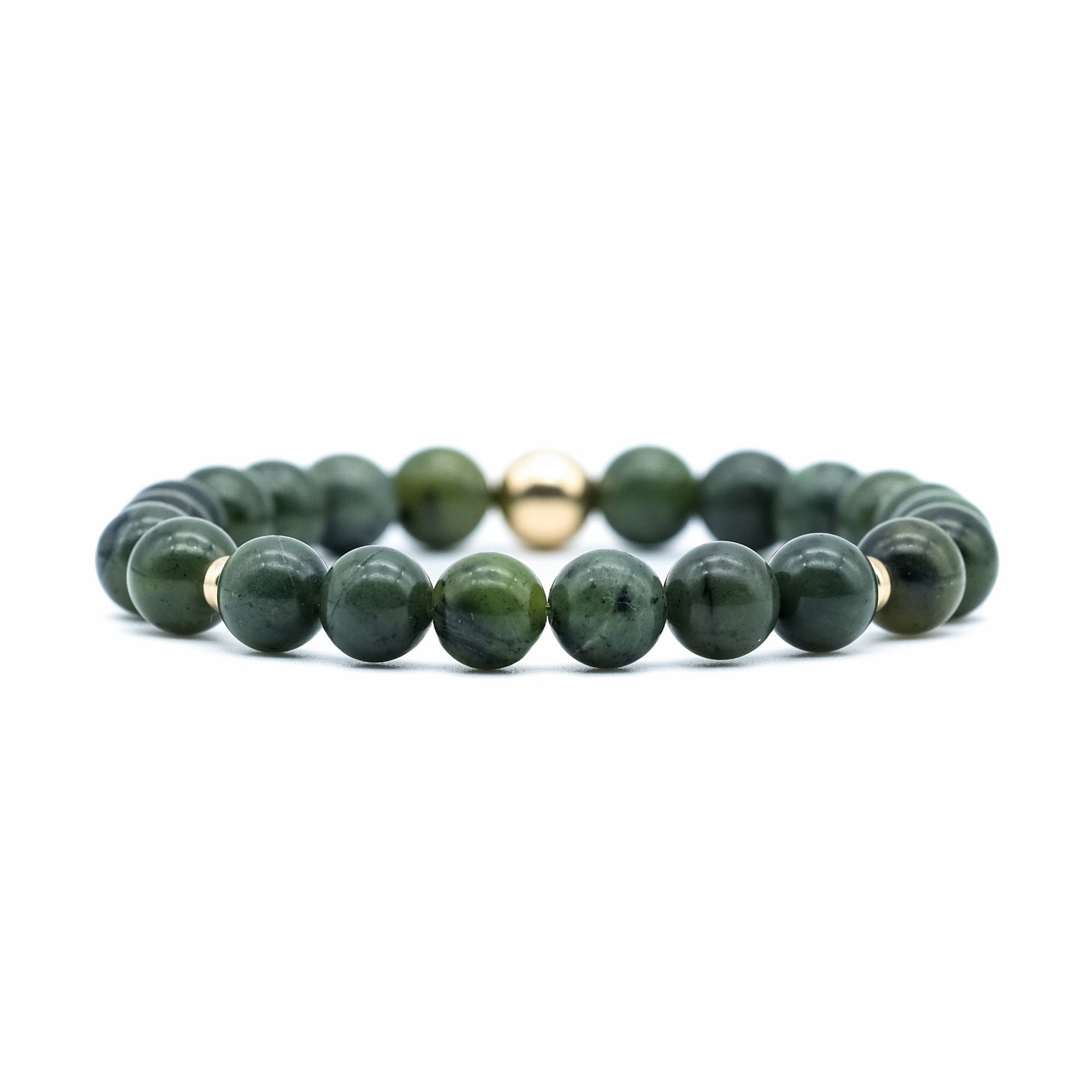 Jade bracelet with gold accessories 