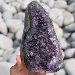High quality amethyst geode