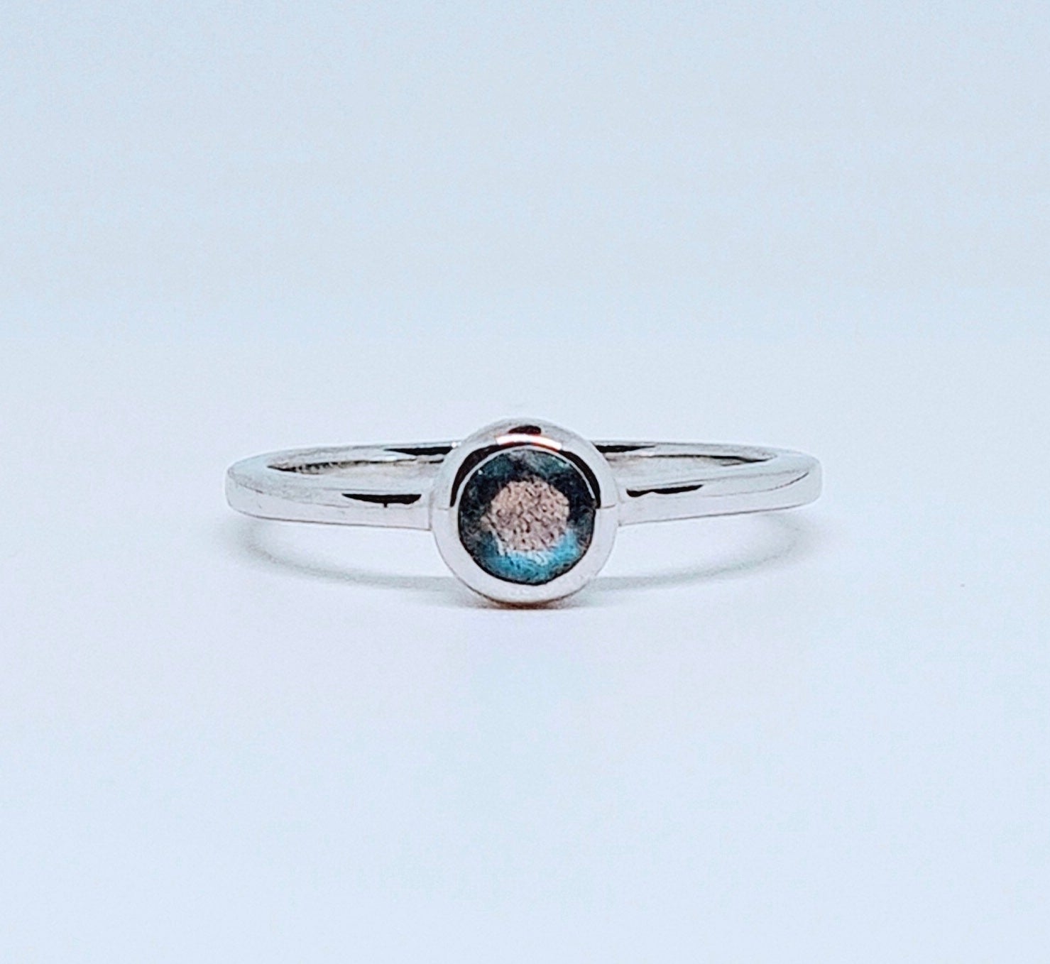 Labradorite minimal circle gemstone ring in silver