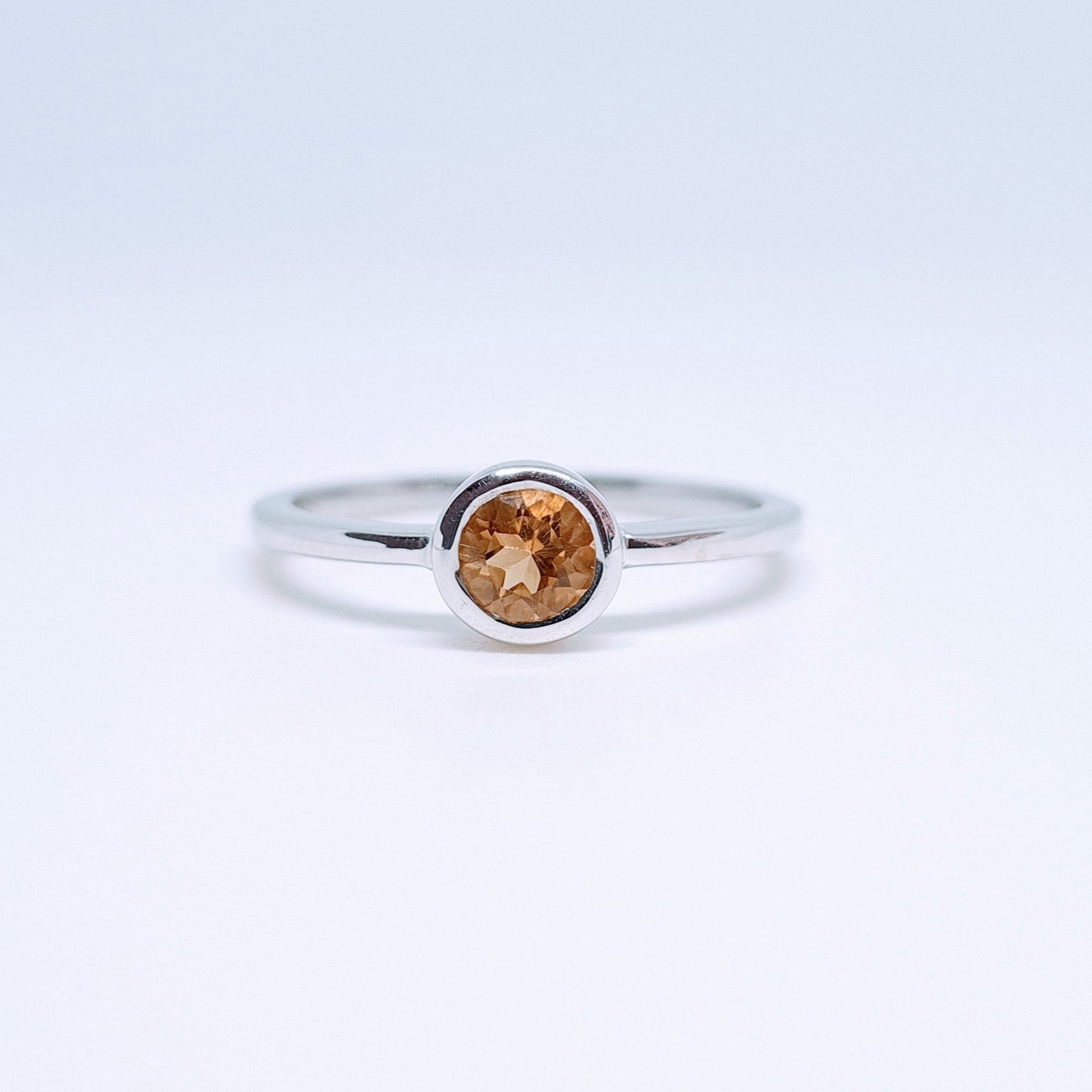 Citrine minimal circle gemstone ring in silver