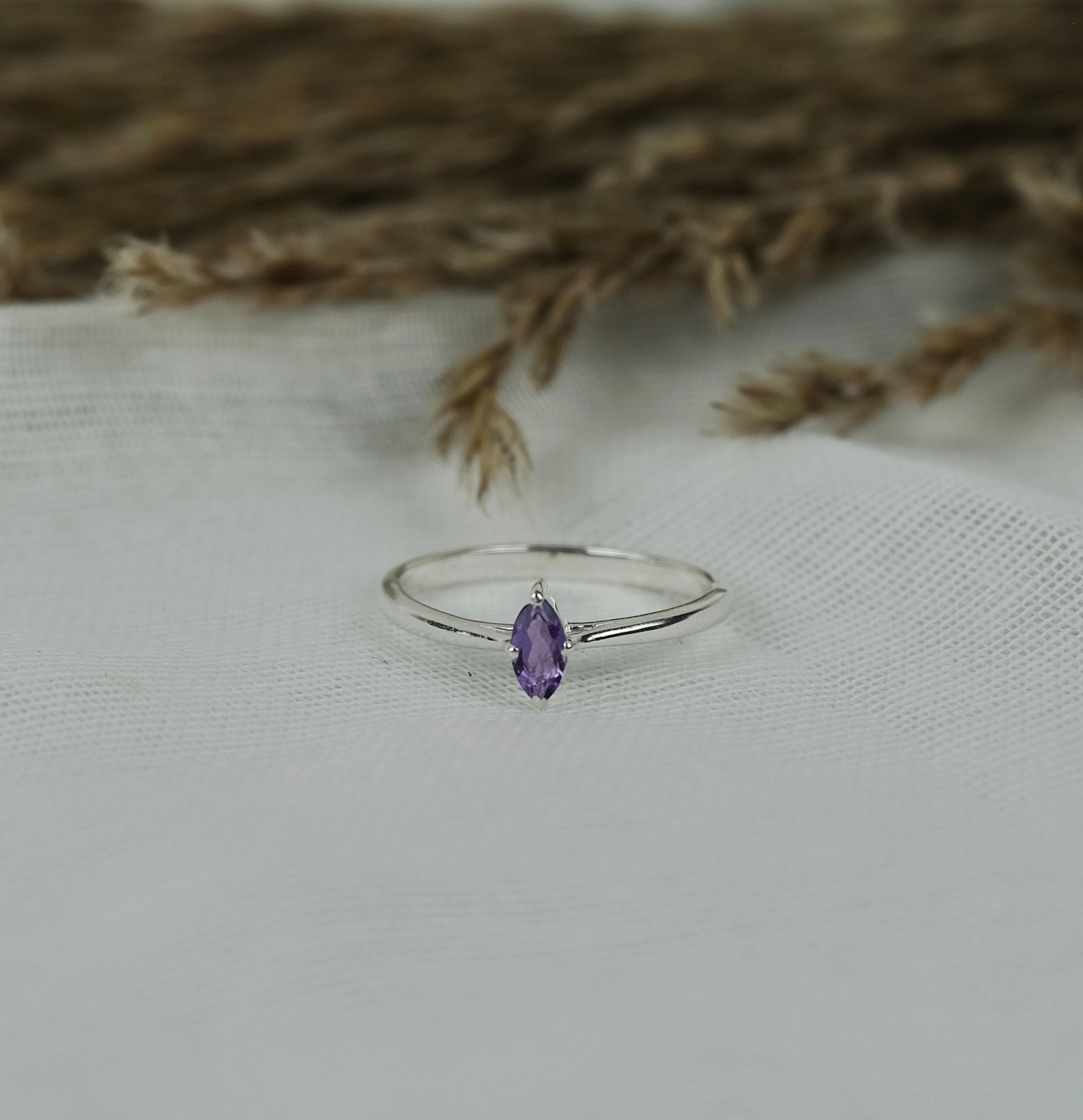 Amethyst minimal marquis gemstone ring in silver