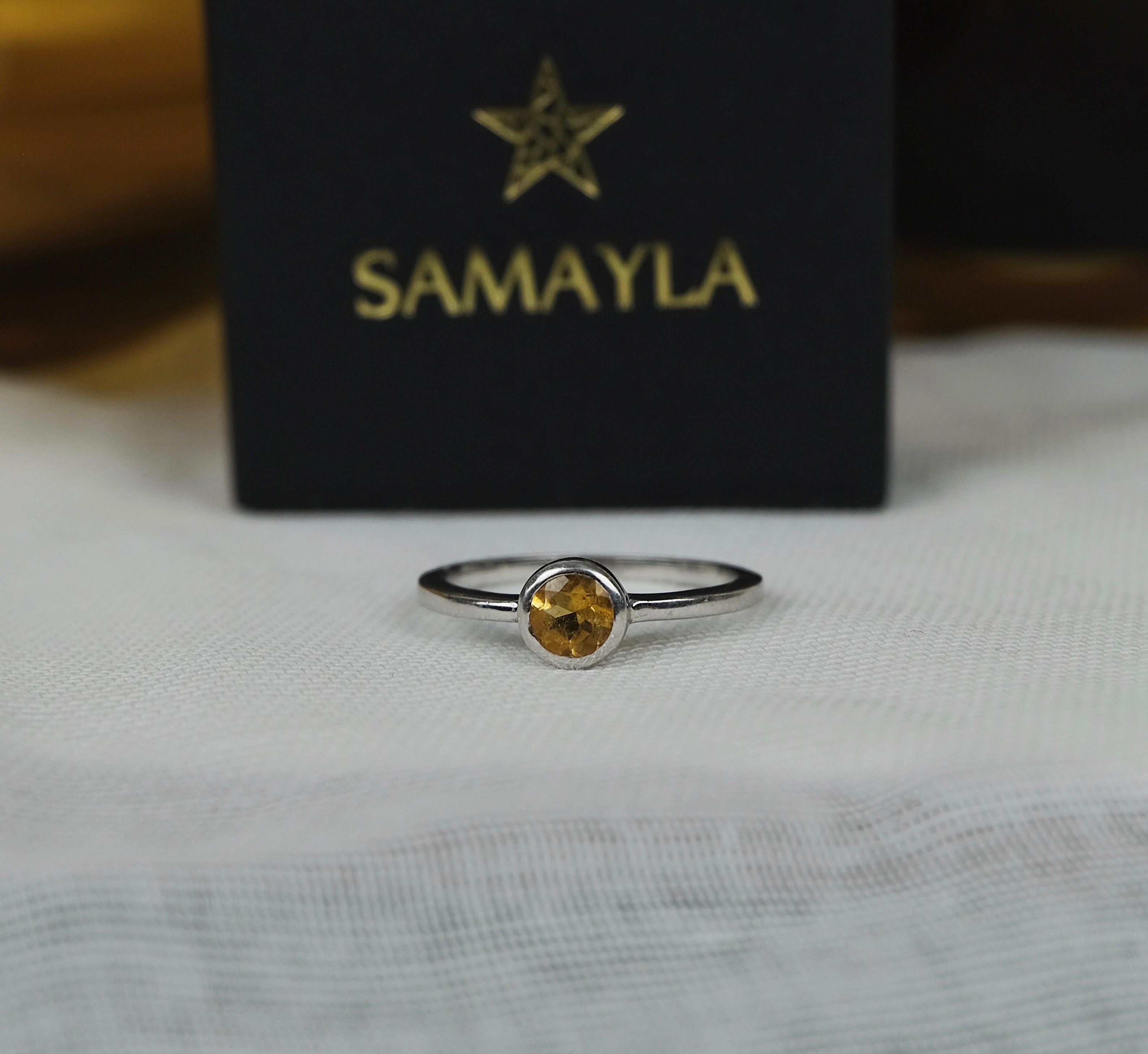 Citrine minimal circle gemstone ring in silver