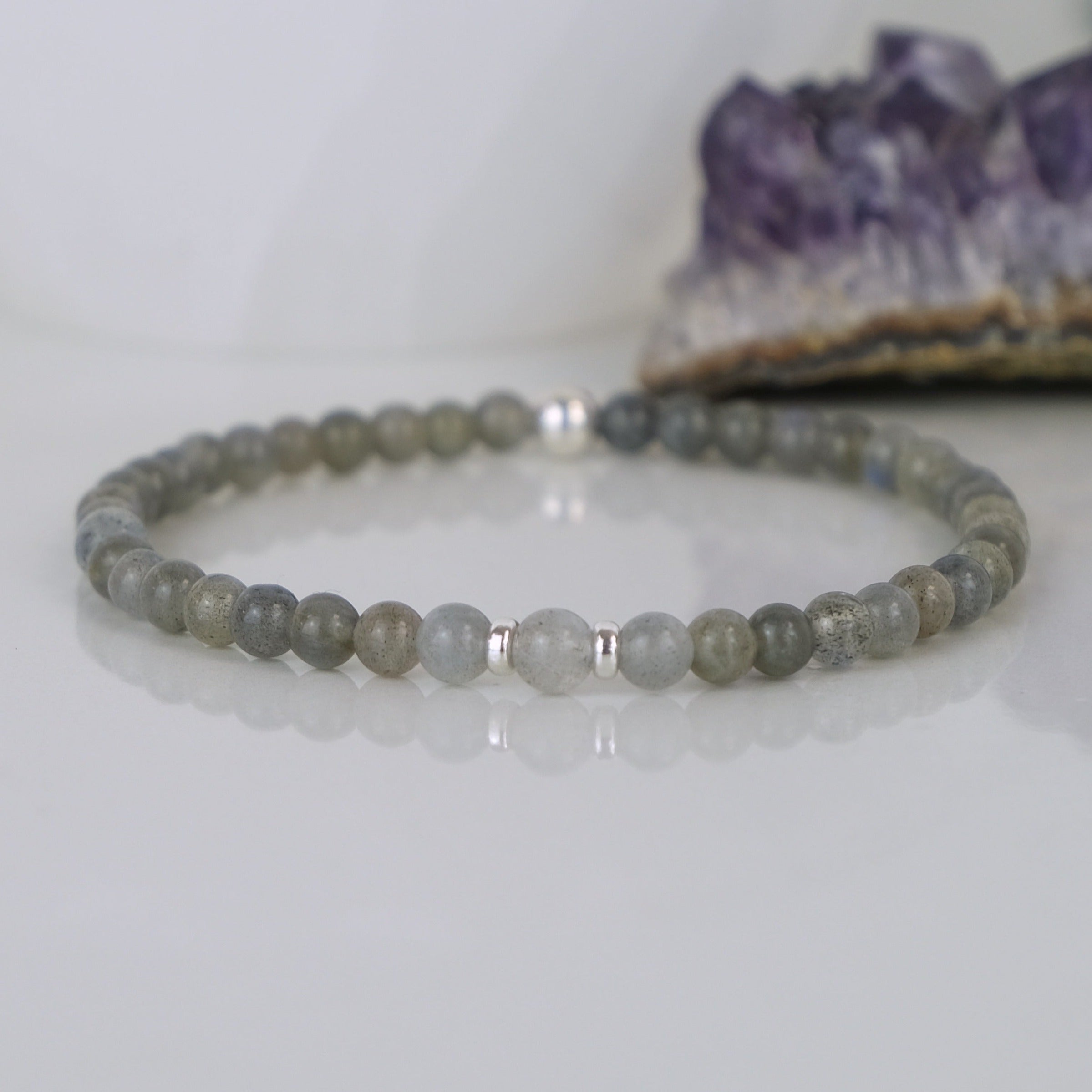 4mm labradorite gemstone bracelet with silver accessories